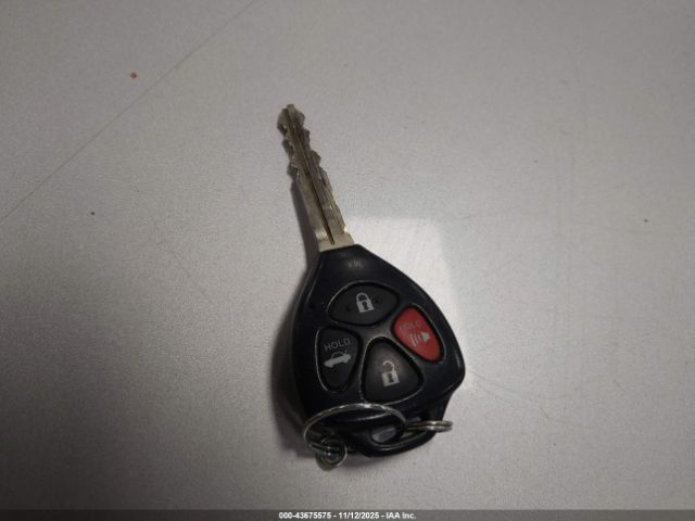 Toyota Camry Le Image 12