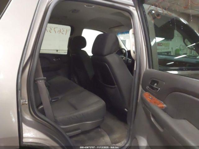 Chevrolet Tahoe Ls Image 6