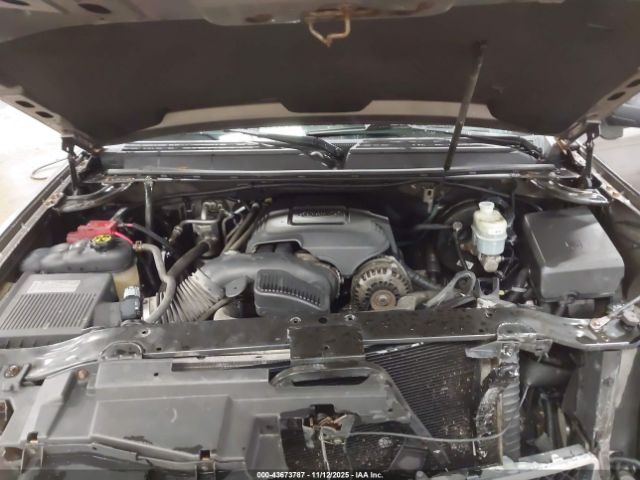 Chevrolet Tahoe Ls Image 2