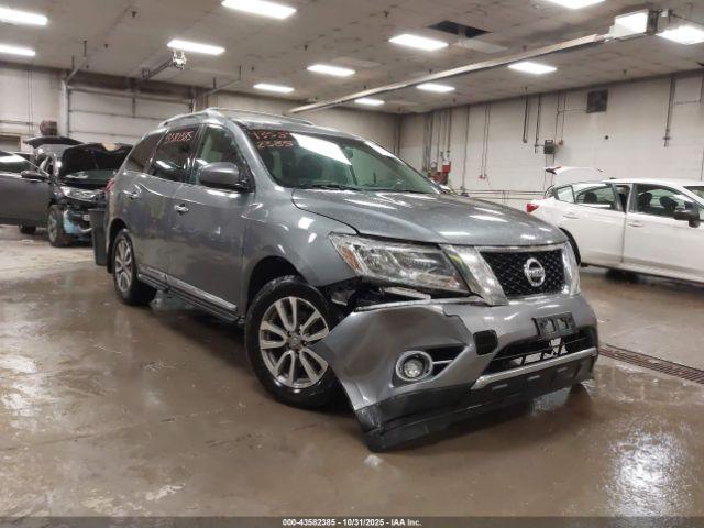  Salvage Nissan Pathfinder