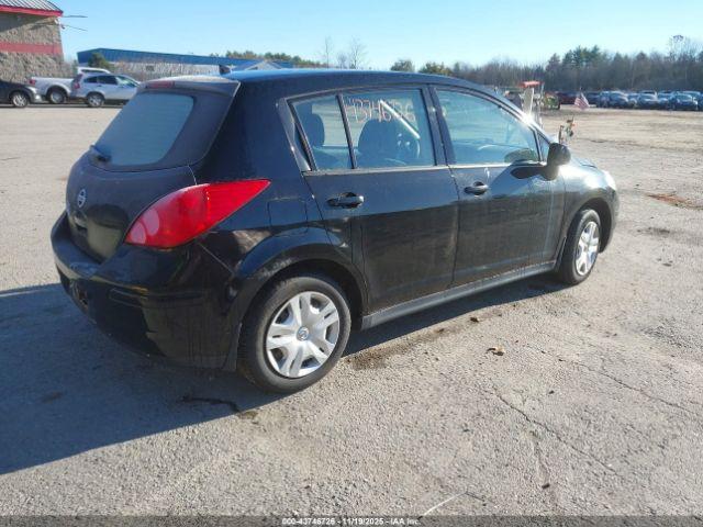 Nissan Versa 1.8 S Image 4