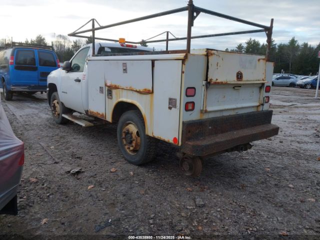 Chevrolet Silverado 2500 Work Truck Image 4