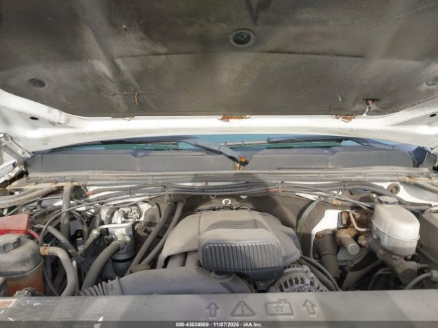 Chevrolet Silverado 2500 Work Truck Image 11