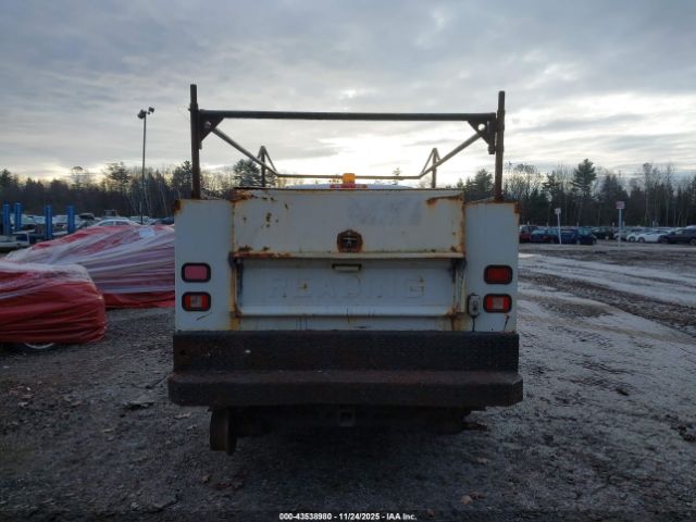 Chevrolet Silverado 2500 Work Truck Image 13