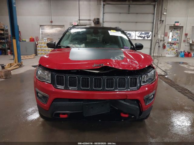 Jeep Compass Trailhawk 4x4 Image 14