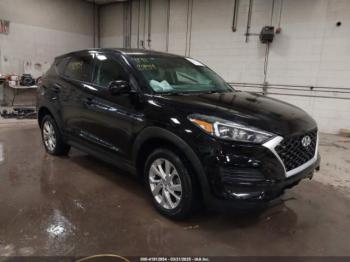 Salvage Hyundai TUCSON