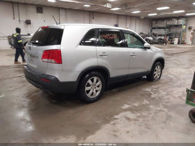 Kia Sorento Lx Image 8