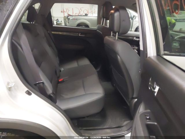 Kia Sorento Lx Image 3