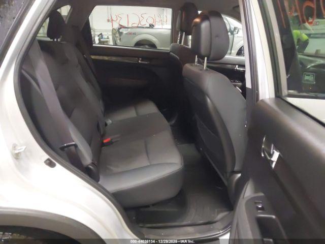 Kia Sorento Lx Image 3