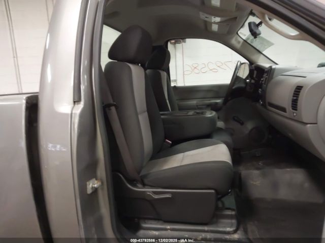 Chevrolet Silverado 1500 Work Truck Image 5