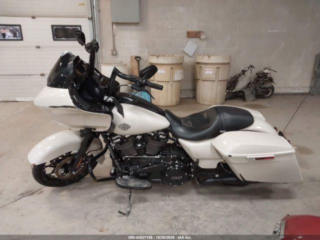 Harley-Davidson Fltrxs Image 3