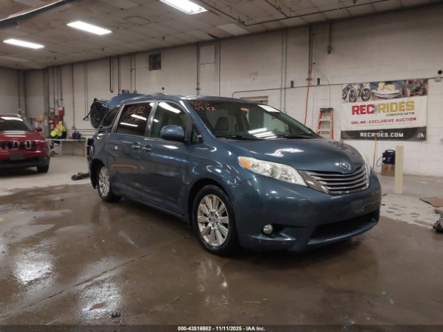Toyota Sienna Xle 7 Passenger Image 1