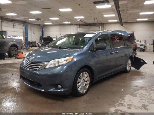 Toyota Sienna Xle 7 Passenger Image 9