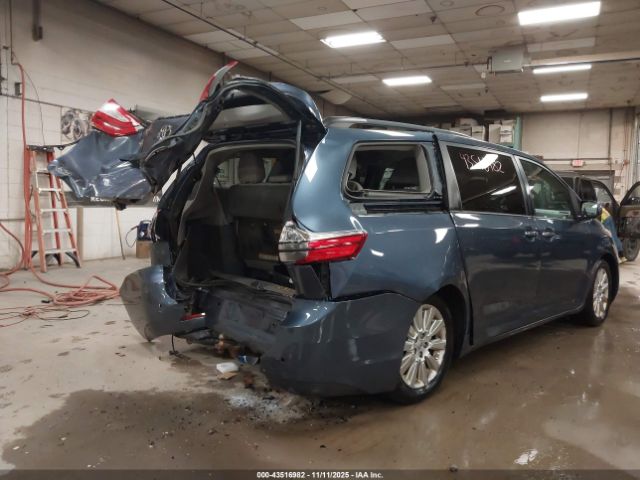 Toyota Sienna Xle 7 Passenger Image 10