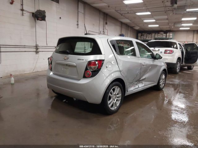 Chevrolet Sonic Lt Manual Image 15