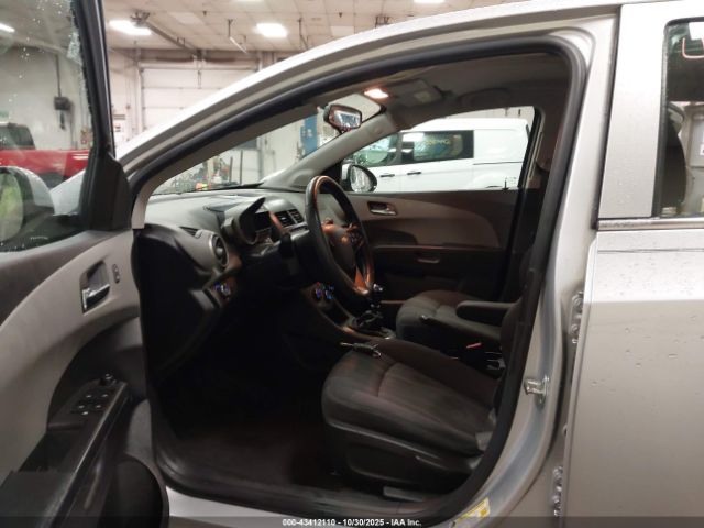 Chevrolet Sonic Lt Manual Image 9