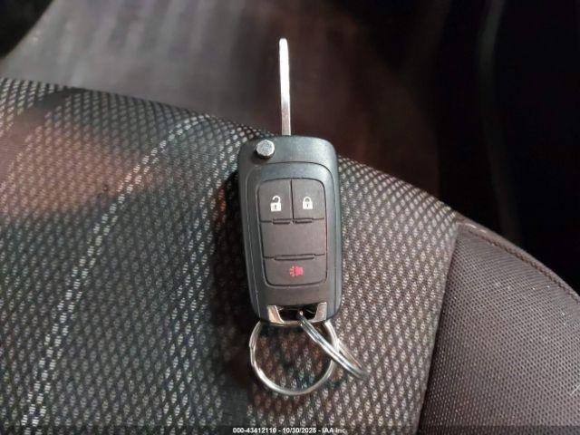 Chevrolet Sonic Lt Manual Image 10