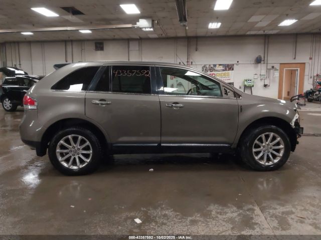 Lincoln MKX Image 16