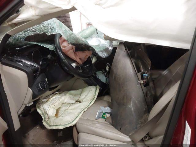 Ford Escape Titanium Image 2