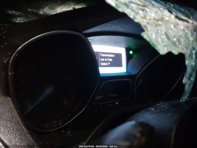 Ford Escape Titanium Image 5