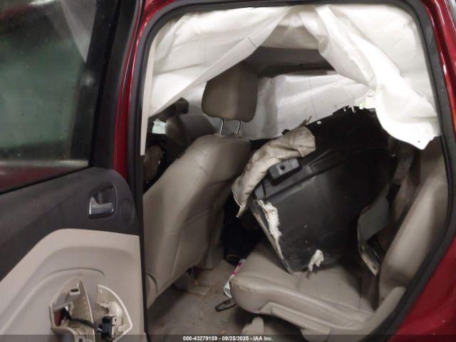 Ford Escape Titanium Image 11