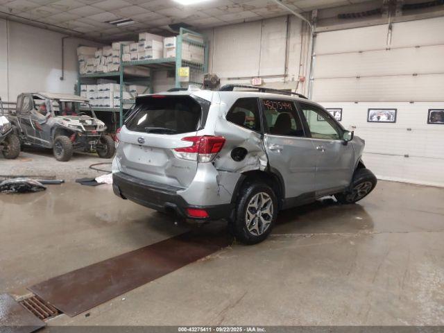 Subaru Forester Premium Image 13