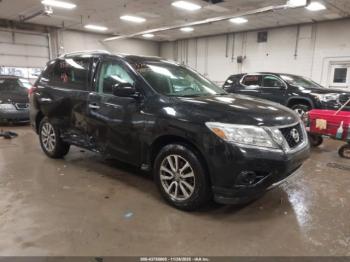  Salvage Nissan Pathfinder