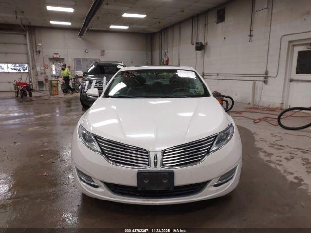 Lincoln MKZ Image 13