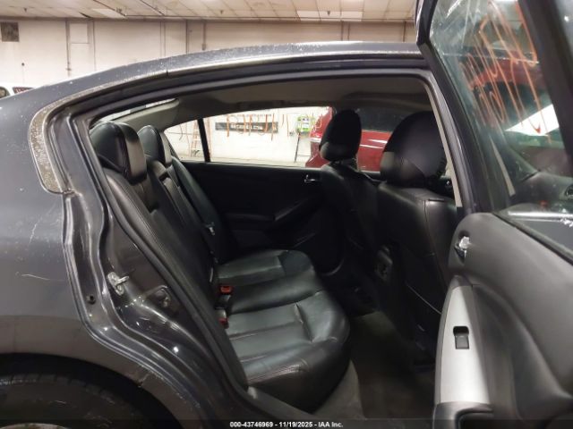 Nissan Altima 2.5 S Image 9