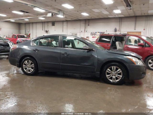 Nissan Altima 2.5 S Image 10