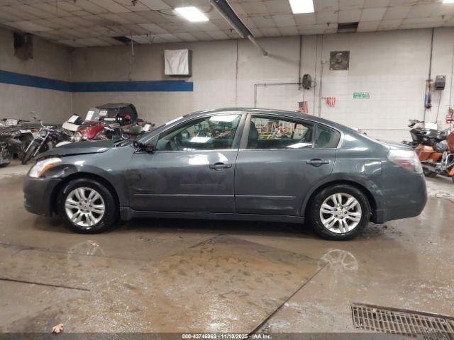 Nissan Altima 2.5 S Image 11