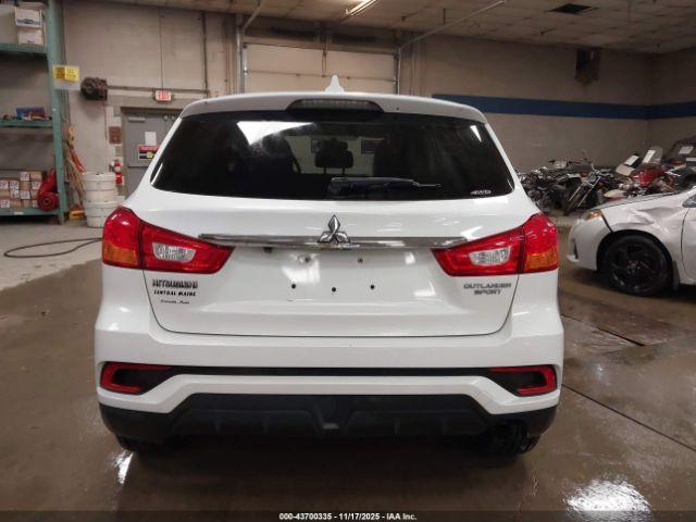 Mitsubishi Outlander 2.0 Es Image 12