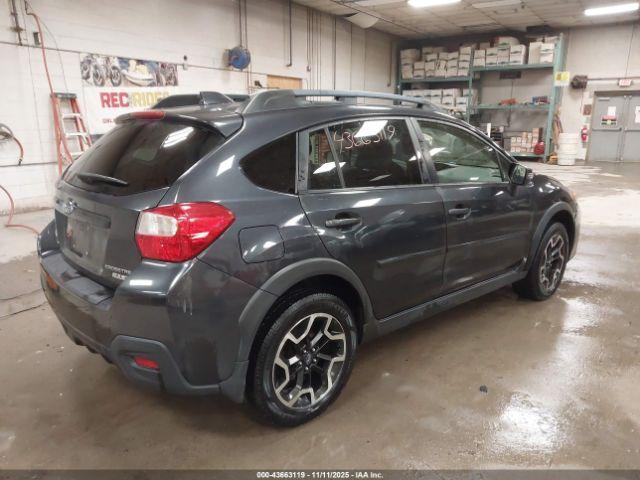Subaru Crosstrek 2.0i Limited Image 5