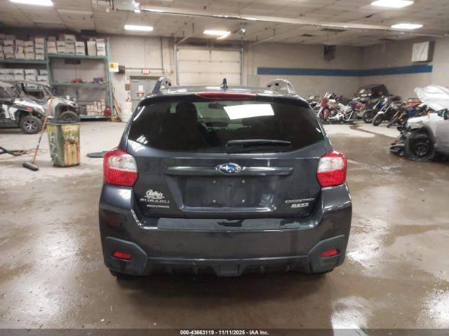 Subaru Crosstrek 2.0i Limited Image 3