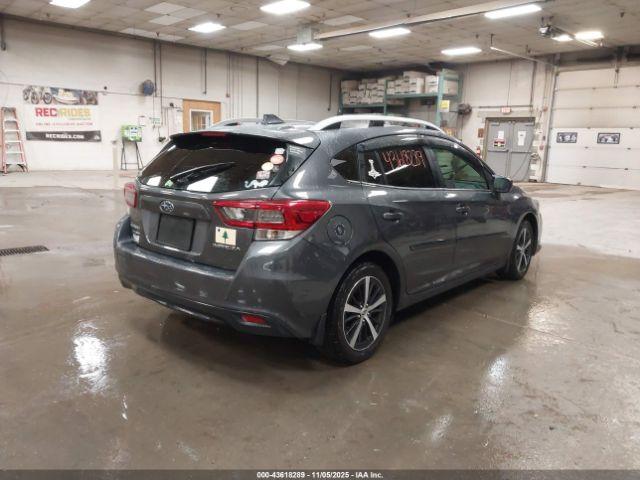 Subaru Impreza Premium 5-door Image 16