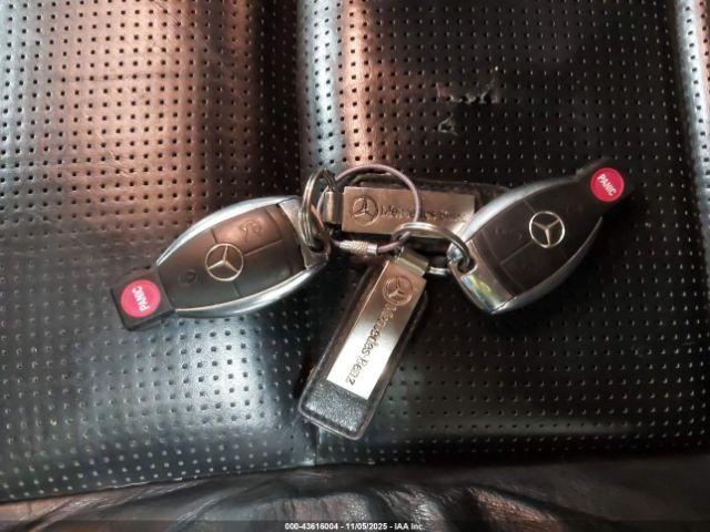 Mercedes-Benz M-Class 4matic Image 8