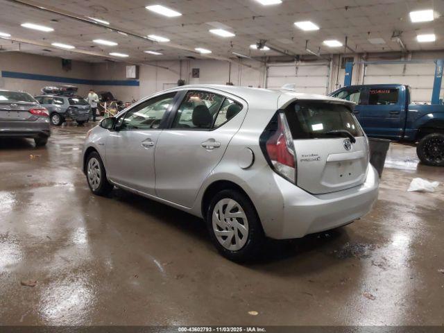 Toyota Prius c Three Image 14