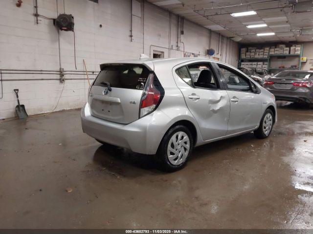 Toyota Prius c Three Image 10