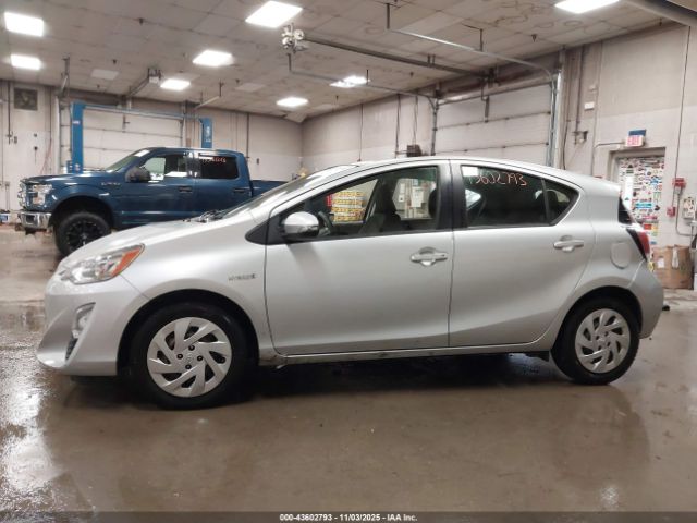 Toyota Prius c Three Image 8