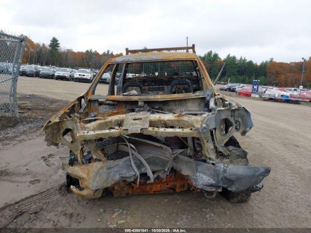 Chevrolet Silverado 1500 4wd  Standard Bed Custom Trail Boss Image 6