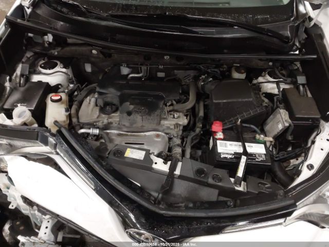 Toyota RAV4 Xle Image 2