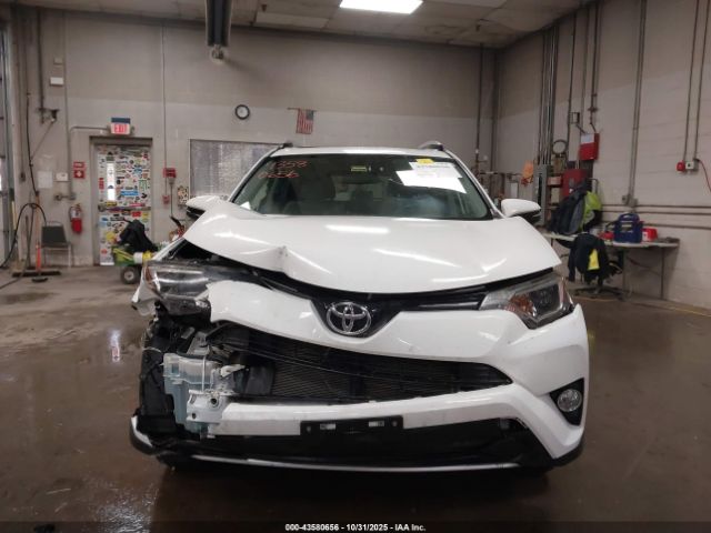 Toyota RAV4 Xle Image 17