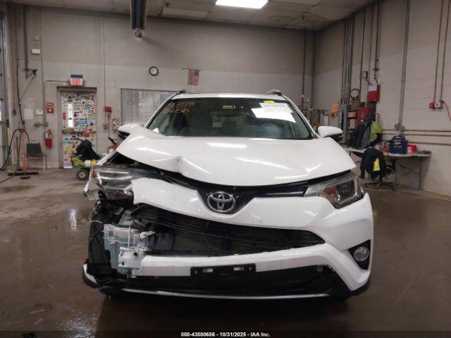 Toyota RAV4 Xle Image 17