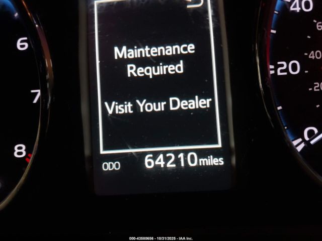 Toyota RAV4 Xle Image 8