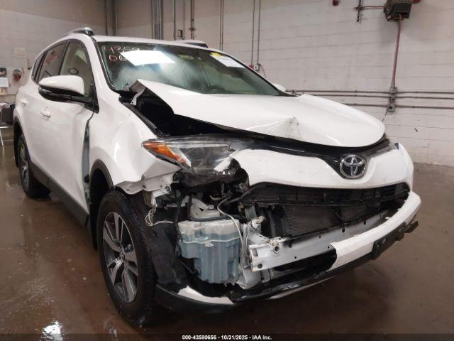 Toyota RAV4 Xle Image 9