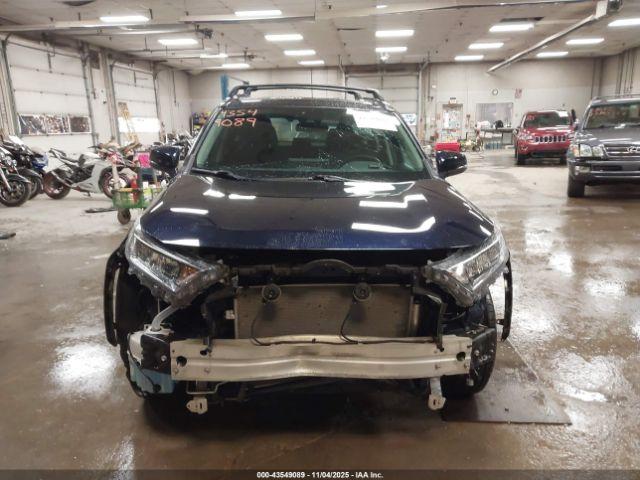 Toyota RAV4 Xle Image 17