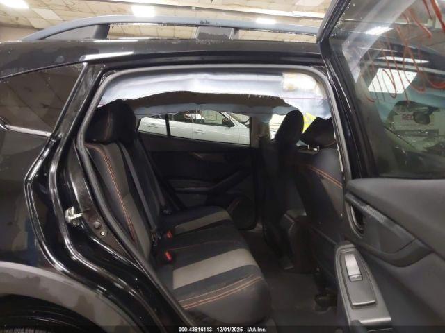 Subaru Crosstrek 2.0i Premium Image 9