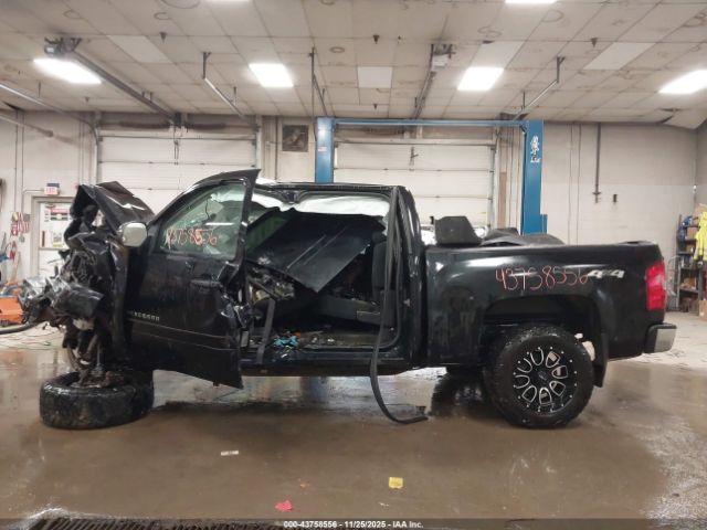 Chevrolet Silverado 1500 Lt Image 16