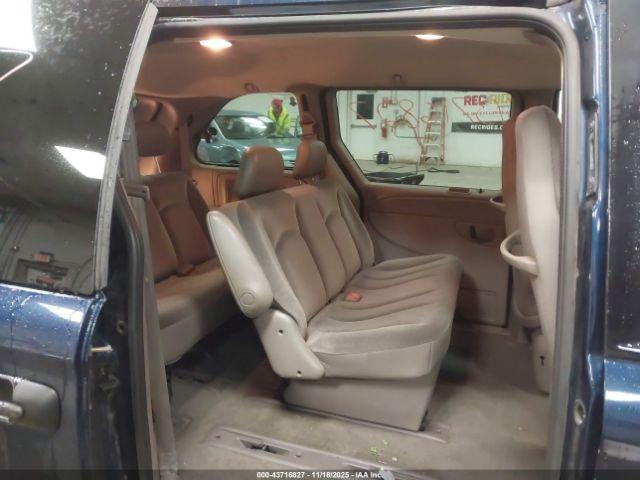 Chrysler Voyager Image 14