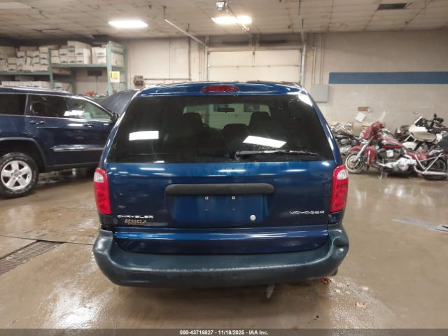 Chrysler Voyager Image 10